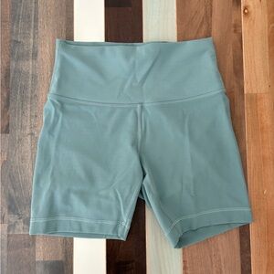 Lululemon Wunder Train High-Rise Short 6" Misty Glade